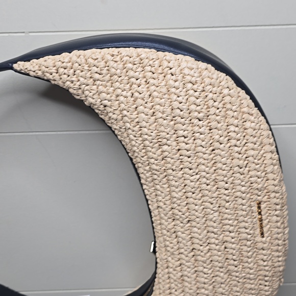 MICHEAL Micheal Kors Avra Medium Hand Crocheted Leather Bag - Picture 6 of 16